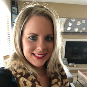 Meet your Posher, Rochelle